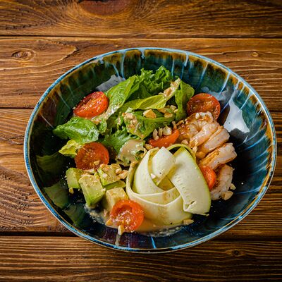 Креветки, авокадо, цукини, кунжутный соус в Good Karma Bar по цене 890 ₽