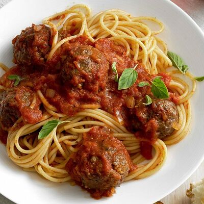 Spaghetti boulette de viande de bœuf в La Viva по цене 3000 ₣