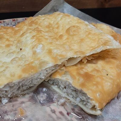 Чебурек с Курицей в Чебурек номер 1 по цене 230 ₽