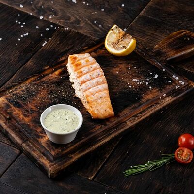 Стейк из лосося в Meat bar по цене 720 ₽