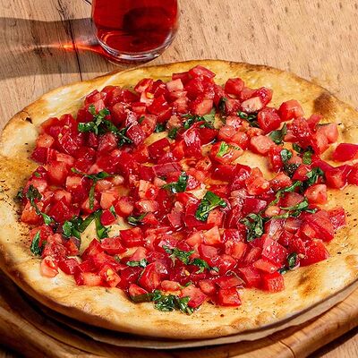 Тортилидзе с садовыми томатамив Хочу Пури по цене 540 ₽