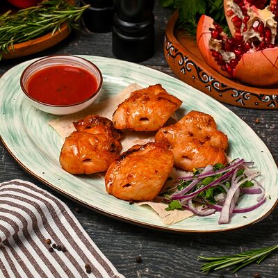 Шашлык с курицейв Keto & Kote Грузинская кухня по цене 688 ₽