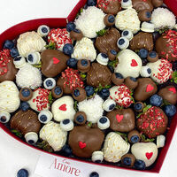 Логотип Con Amore