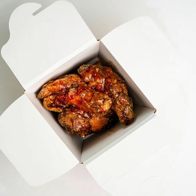 Куриные крылышки в кисло-сладком соусе чили в Суши-маркет Кухня Солнца по цене 250