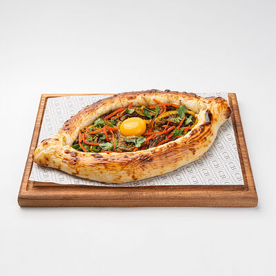 Хачапури с мясом в Coffee BOOM по цене 3700 ₸