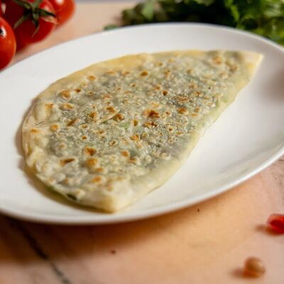 Кутабы с зеленью в Кавказский аппетит по цене 360 ₽