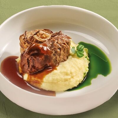 Телячьи щечки с пармезановым пюре в Pizzarella36 по цене 990 ₽