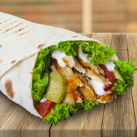 Восточная шаверма в лаваше в Аладдин