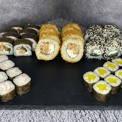 Сет №10 в Sushi рай по цене 1920 ₽