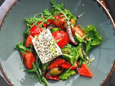 Салат греческий в Mojo по цене 440