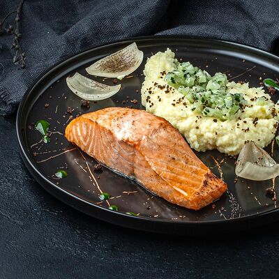 Стейк из лосося в Изи Паб по цене 1495 ₽