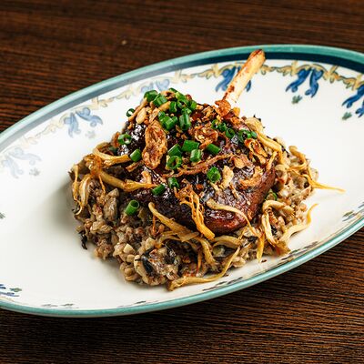 Рябчик из свинины в Паб старый чемодан по цене 1200 ₽