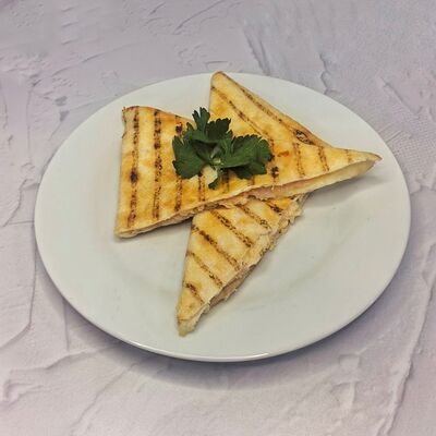 Тортилья с ветчиной и сыром в Компот по цене 180 ₽