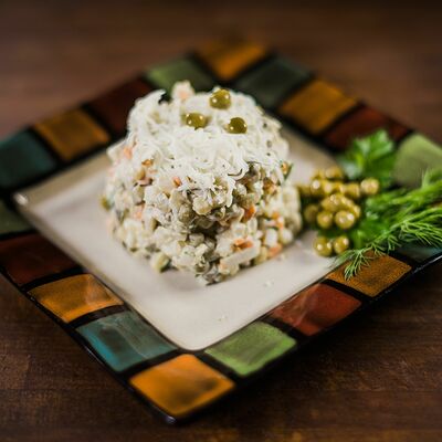 Салат Оливье с ветчиной в Толстый Goose по цене 240 ₽