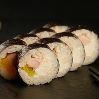 Ролл Тори фурай в Sushi & Roll