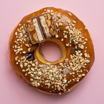 Сникерс в Delorean по цене 185 ₽