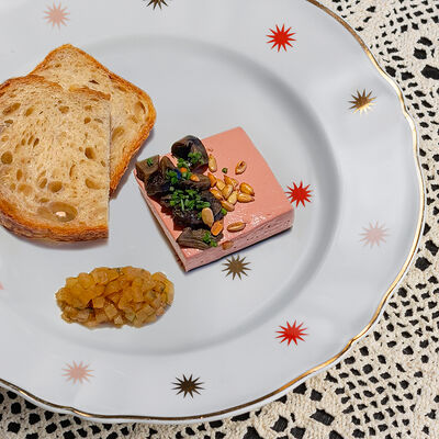 Паштет из печени цыплёнка с маринованными подосиновиками и взваром из Антоновки в Краса по цене 717 ₽