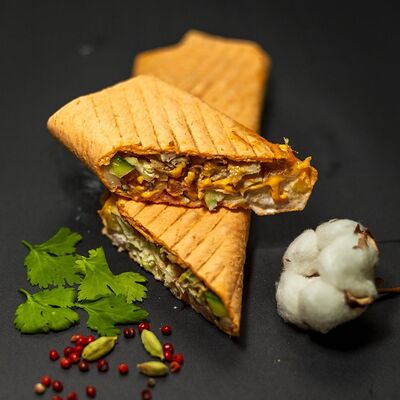 Сырная шаверма в Джудос joudos шаверма 12 по цене 500 ₽