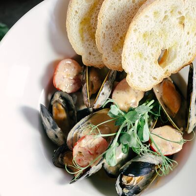 Мидии в соусе том ям в Рандеву по цене 620 ₽