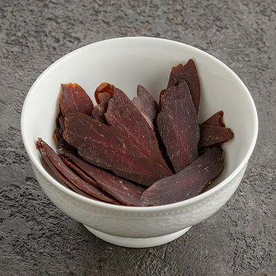 Сыровяленая оленина в Old Whale pub по цене 470 ₽