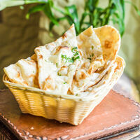 Баттер Наан в Namaste