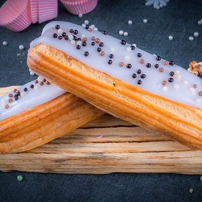 Эклер с ванильным кремом в Дон Бургер по цене 95 ₽