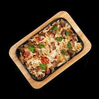 Жарёха с бужениной, картофелем и грибами в FABRIKA