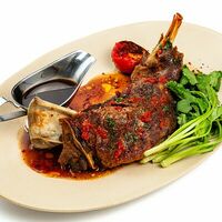 Лопатка ягнёнка в специях в Maroon