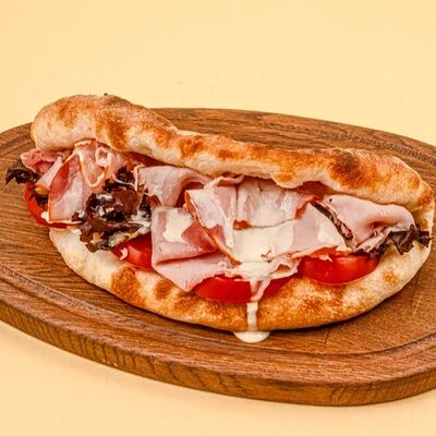 Лепешка с курицейв Хачапури: выпечка & вино по цене 540 ₽