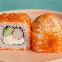 Ролл Саке спайси в Sushi Street