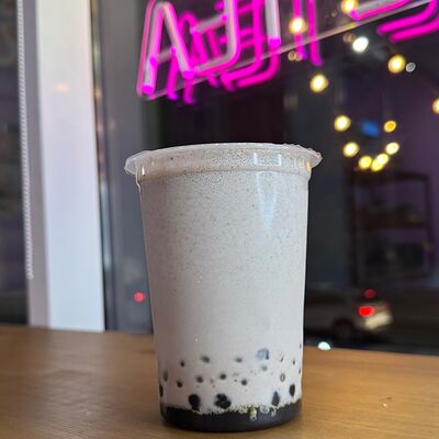 Бабл милкшейк Oreo в Manioka bubble tea moti coffee по цене 470 ₽