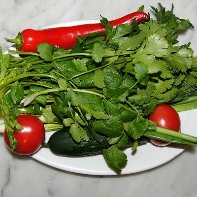 Букет из зелени и овощей в Халяль по цене 690 ₽