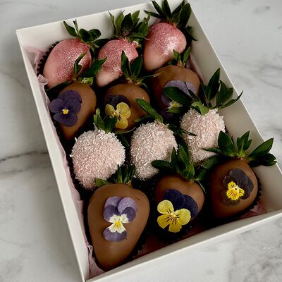 Клубника в шоколаде 1 в Allowberry по цене 4000 ₽