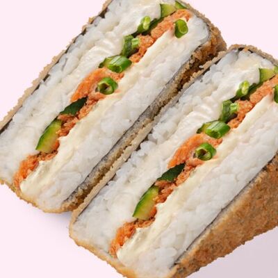 Ёнигири Темпура с жареным лососем в Ёбидоёби по цене 329 ₽