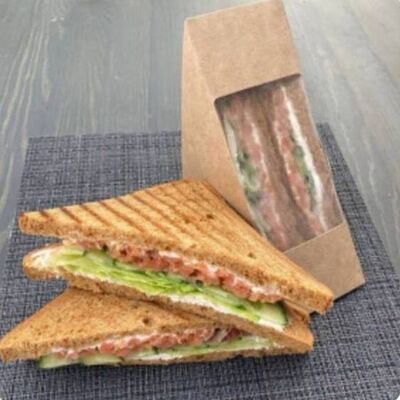 Сендвич с лососем в MEPS bubble tea по цене 510 ₽