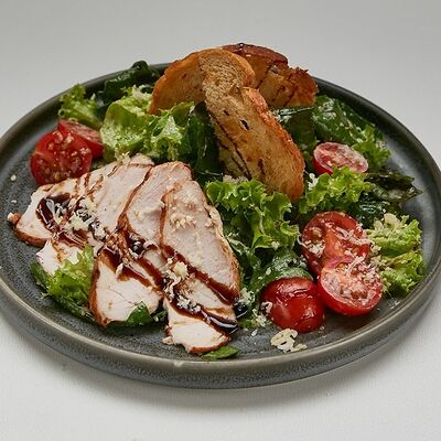 Д Цезарь с куриной грудкой в Цех этого города по цене 359 ₽