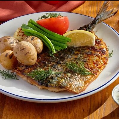 Скумбрия с печёными овощами в BBQ Beer Restaurant по цене 1020 ₽