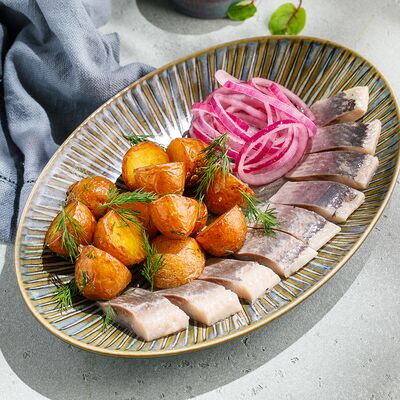 Селедочка с беби картофелем в Мангал&Грузия по цене 590 ₽