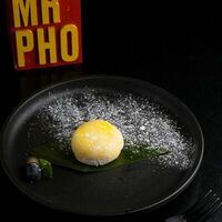 Моти Манго в Mr Pho Bo