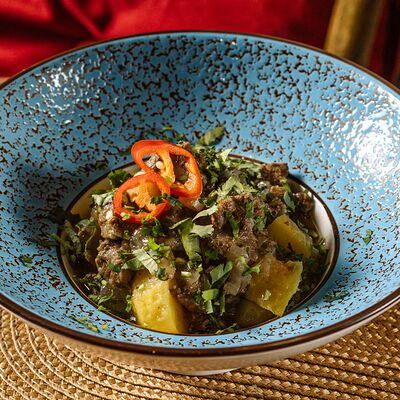 Баранина по-грузинскив Хачапури и Вино по цене 820 ₽