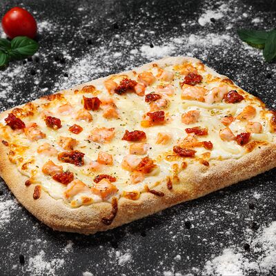 Пицца Маринара с лососем в PIZZAZAVR по цене 1490 ₽
