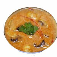 Том ям с курицей в Король Суши