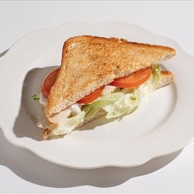 Сэндвич Цезарь в Му-Му по цене 190 ₽