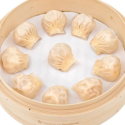 Дамплинги со свининой и морским гребешком в Дамплинг Репаблик по цене 750 ₽