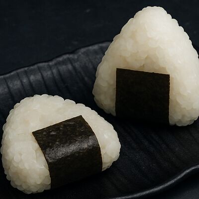 Онигири с угрёмв Мацумото по цене 465 ₽