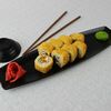 Горячий ролл с лососем в SUSHI XL по цене 679