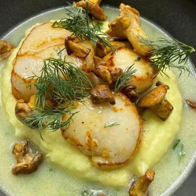  Гребешки с пюре и лисичками в Fish Point по цене 2370 ₽