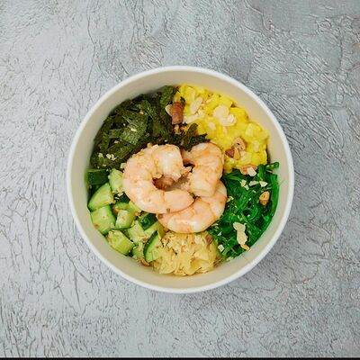 Поке с креветками и манго в 19 Лунка по цене 540 ₽