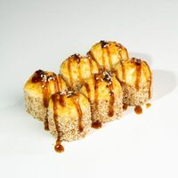 Малый запечённый ролл в кунжуте с курочкой в ЁБИСАН