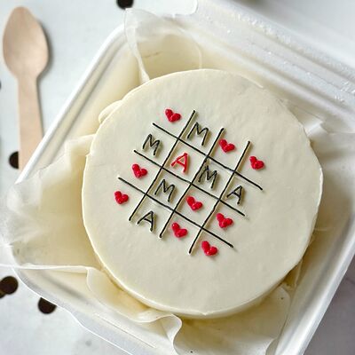 Бенто-торт в подарок маме в ButlerBakery по цене 2190 ₽